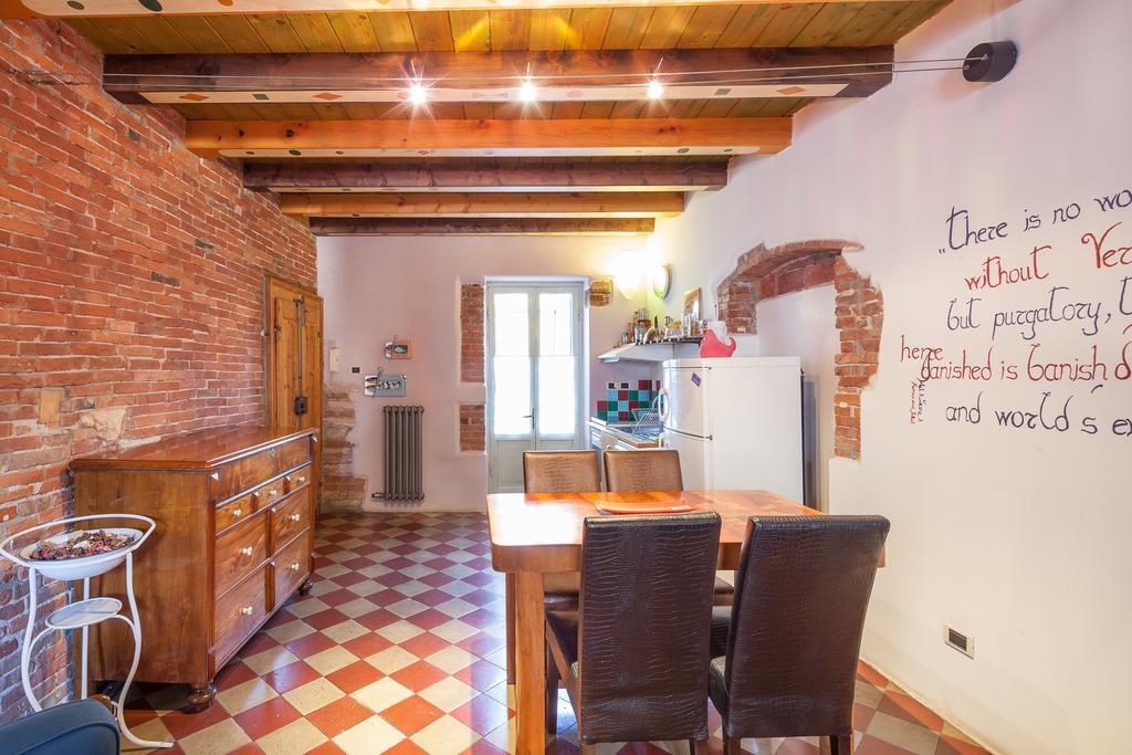 Verona Walls Bilik gambar